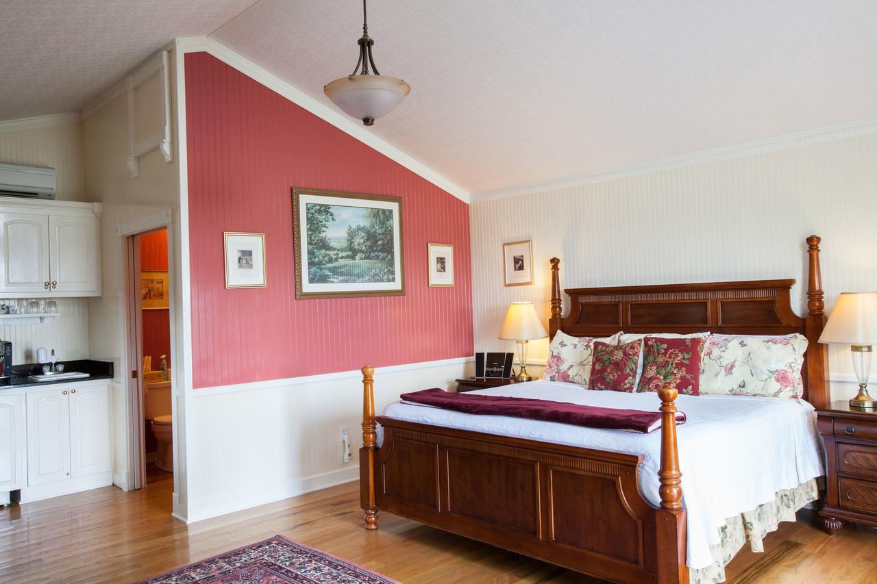 Rose Hill Retreat Aaa Four Diamond Inn Stonewall エクステリア 写真