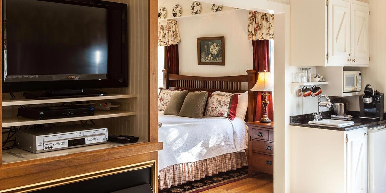 Rose Hill Retreat Aaa Four Diamond Inn Stonewall エクステリア 写真
